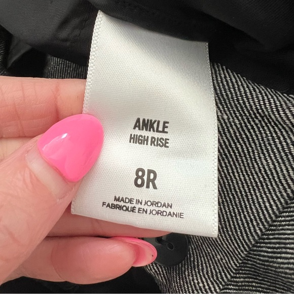 Express Gray Ankle High Rise Belted Paper Bag Linen Pants Size 8 Regular - Picture 6 of 7